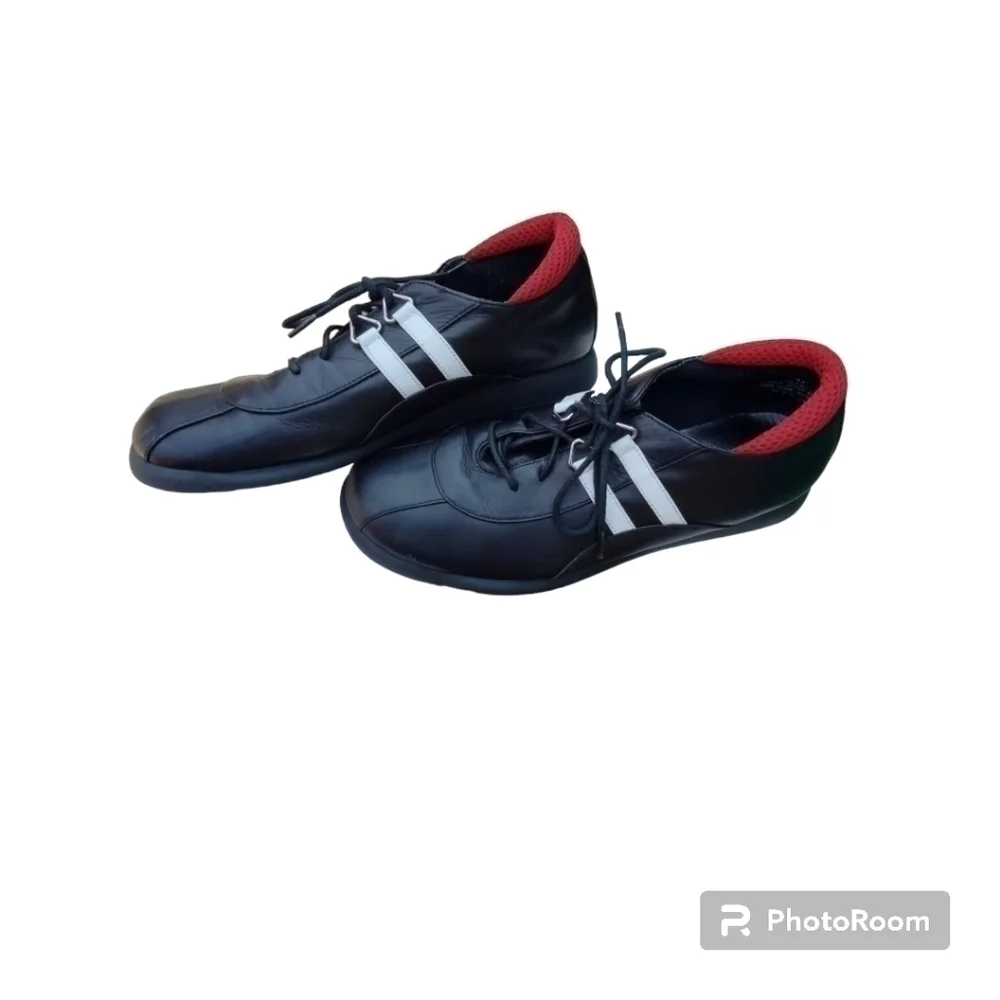 Crossroad patent leather. Men's size 7
